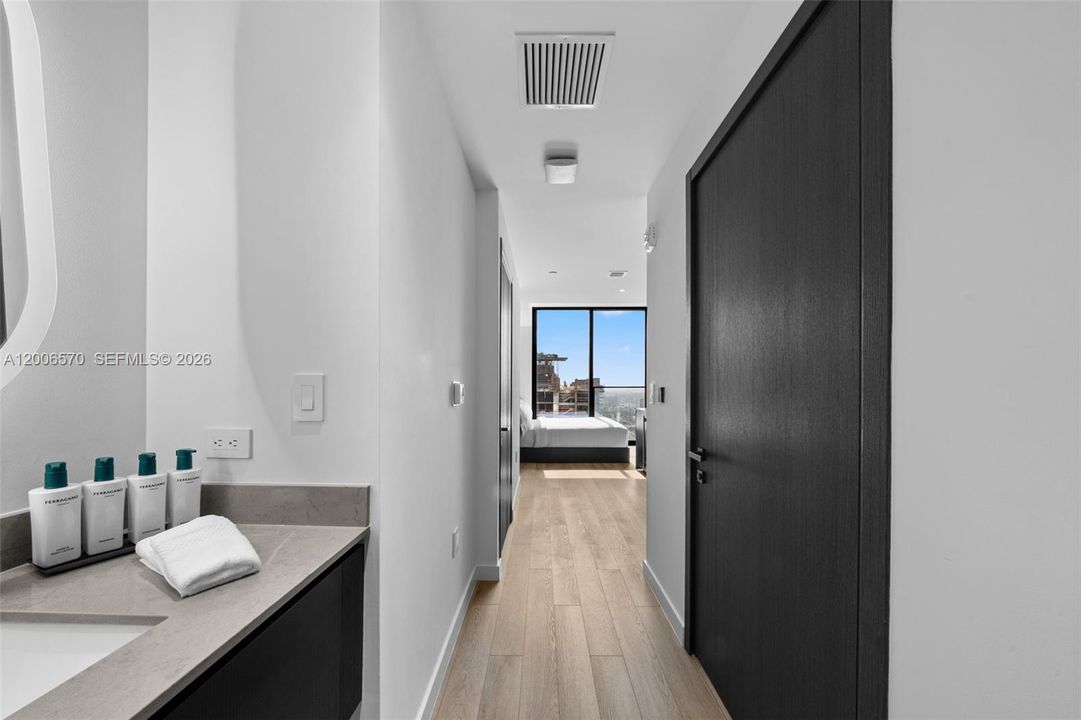 For Sale: $369,000 (0 beds, 1 baths, 275 Square Feet)