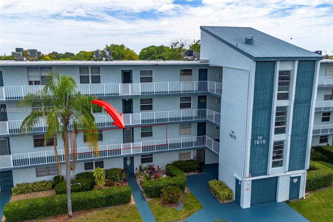 Active With Contract: $144,000 (2 beds, 2 baths, 1000 Square Feet)