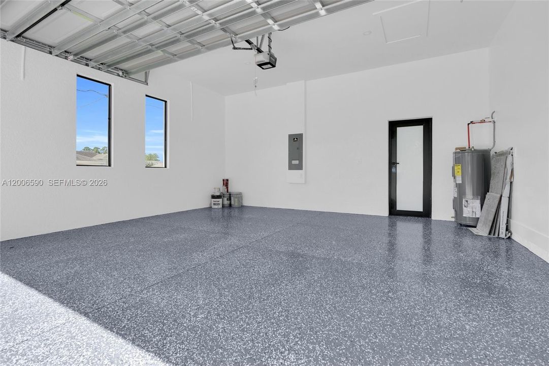 Activo con contrato: $324,900 (3 camas, 2 baños, 1315 Pies cuadrados)