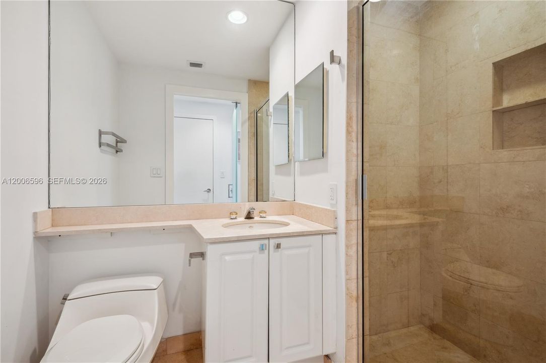 В аренду: $16,000 (3 спален, 3 ванн, 2220 Квадратных фут)