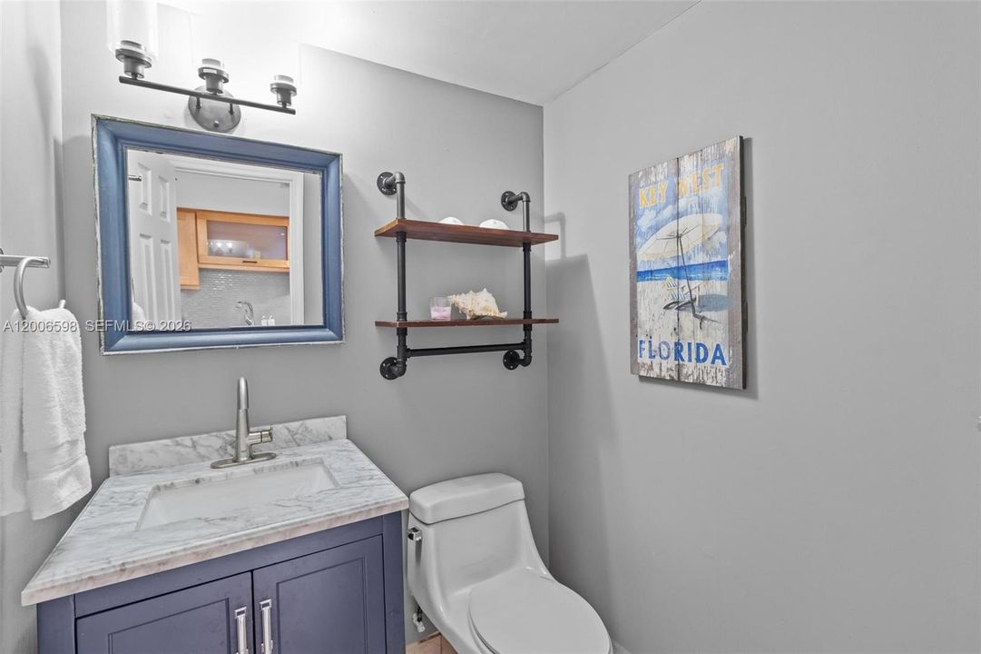 For Sale: $629,000 (2 beds, 2 baths, 1337 Square Feet)