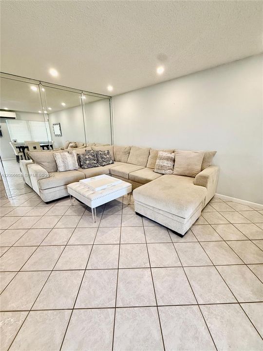En Venta: $110,000 (2 camas, 1 baños, 848 Pies cuadrados)