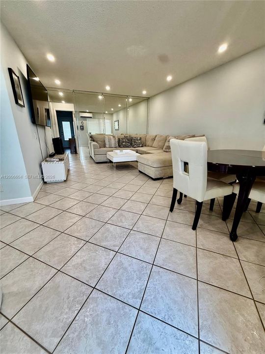 En Venta: $110,000 (2 camas, 1 baños, 848 Pies cuadrados)