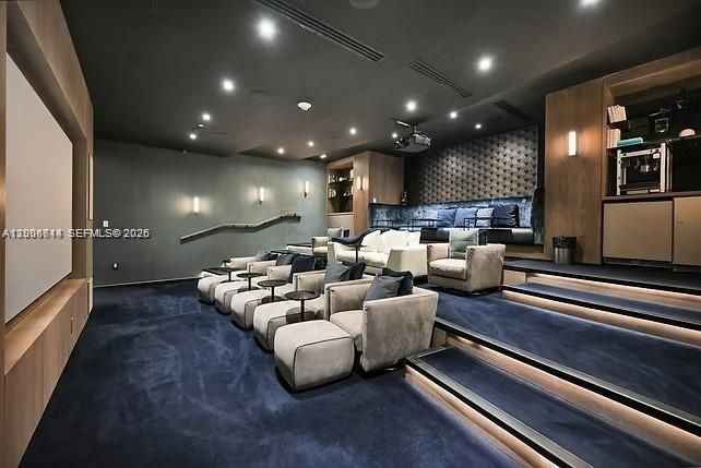 В аренду: $10,995 (2 спален, 3 ванн, 1143 Квадратных фут)