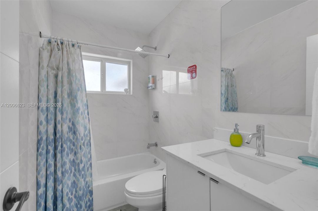 Activo con contrato: $539,000 (3 camas, 2 baños, 1518 Pies cuadrados)