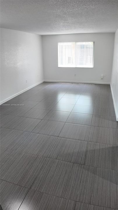 Activo con contrato: $1,700 (1 camas, 1 baños, 434568 Pies cuadrados)