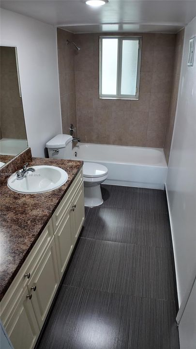Activo con contrato: $1,700 (1 camas, 1 baños, 434568 Pies cuadrados)