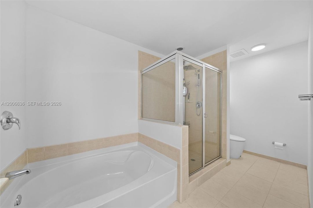 For Sale: $545,000 (2 beds, 2 baths, 1730 Square Feet)