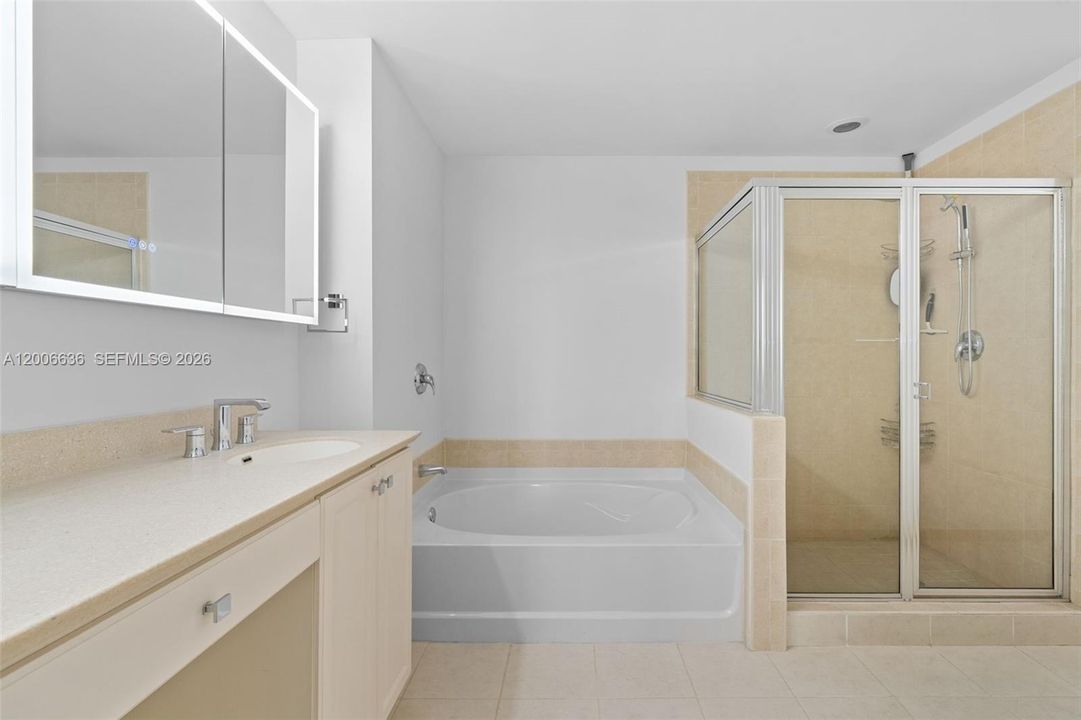 For Sale: $545,000 (2 beds, 2 baths, 1730 Square Feet)