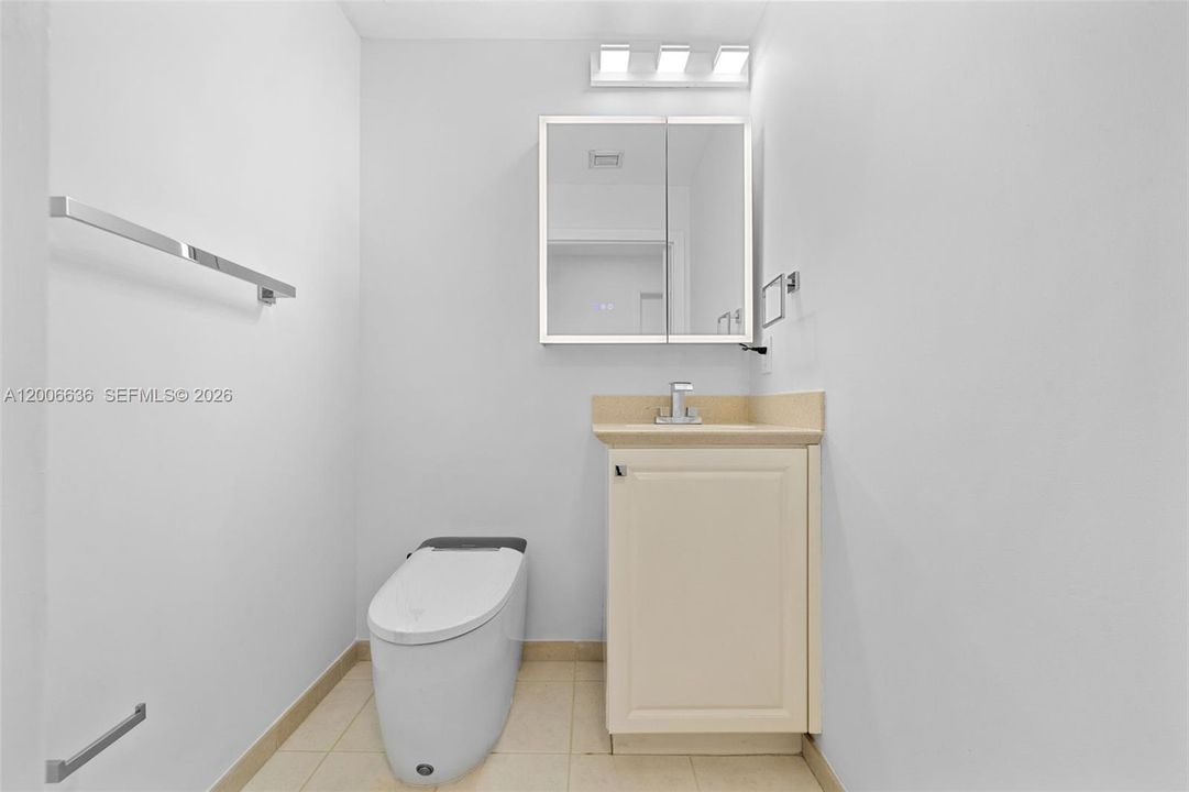 For Sale: $545,000 (2 beds, 2 baths, 1730 Square Feet)