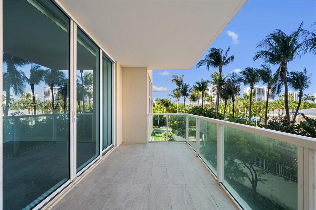 For Sale: $545,000 (2 beds, 2 baths, 1730 Square Feet)