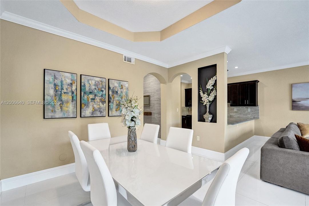 For Sale: $534,900 (3 beds, 2 baths, 1601 Square Feet)