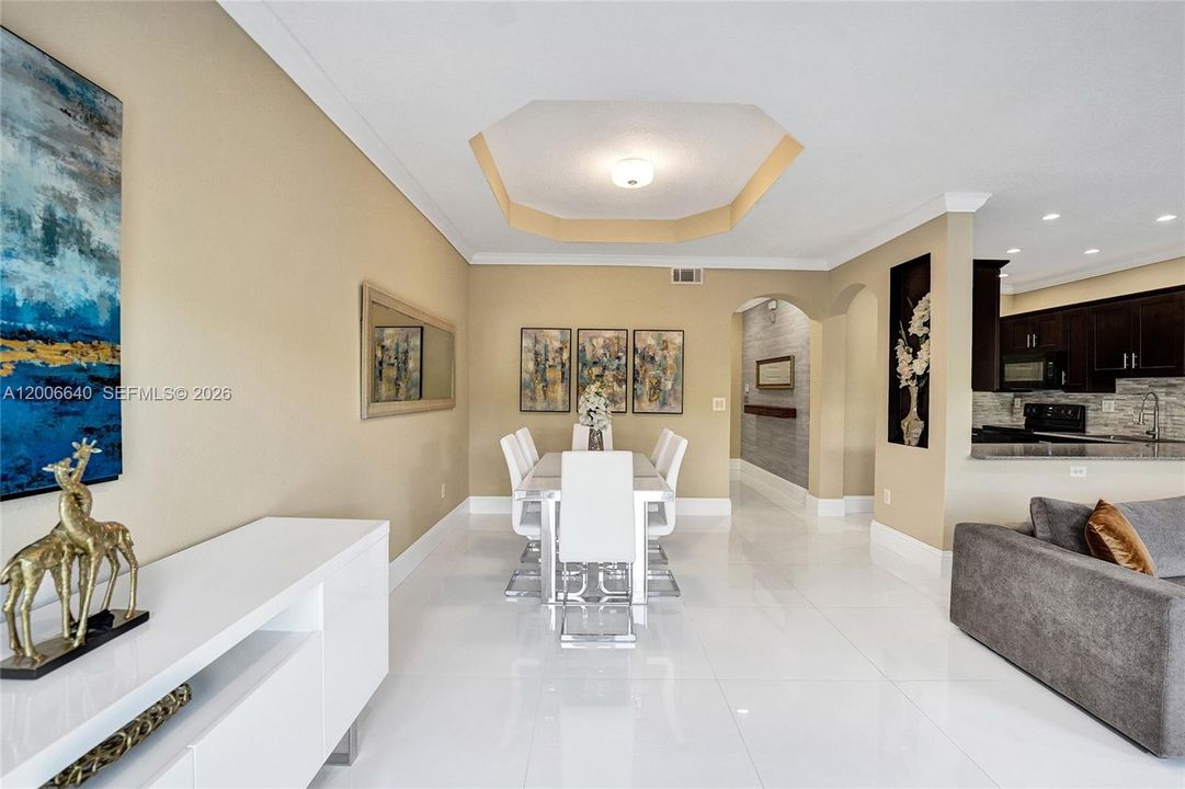 For Sale: $534,900 (3 beds, 2 baths, 1601 Square Feet)