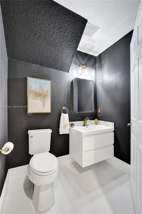 For Sale: $534,900 (3 beds, 2 baths, 1601 Square Feet)