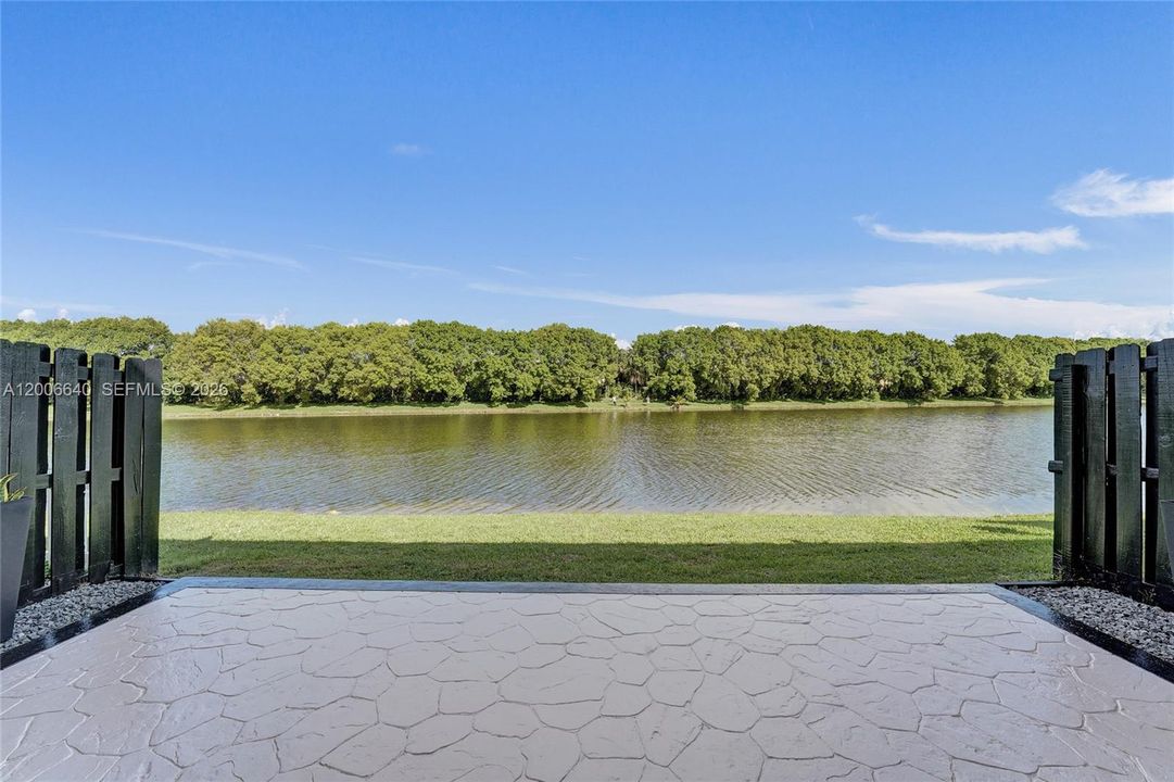 For Sale: $534,900 (3 beds, 2 baths, 1601 Square Feet)