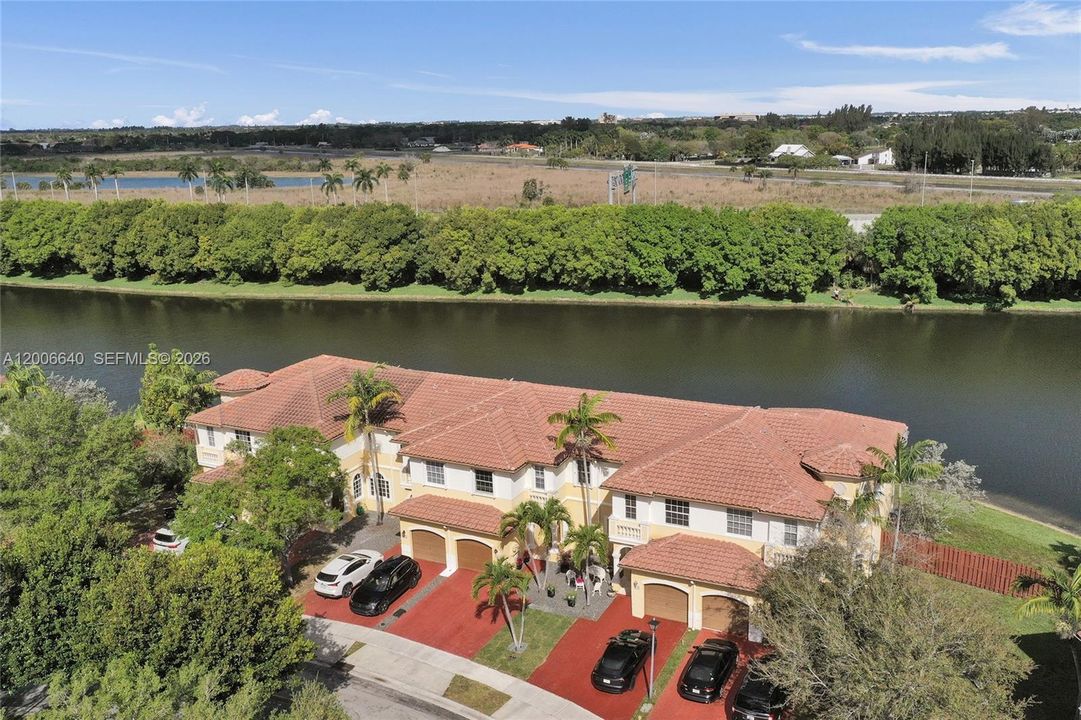 For Sale: $534,900 (3 beds, 2 baths, 1601 Square Feet)