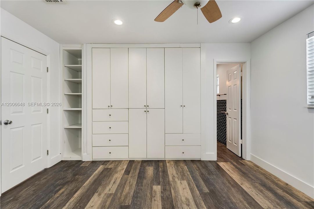 Second bedroom, with plenty of closets and its en-suite