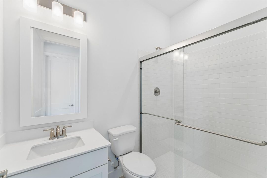 Extra Suite Bath
