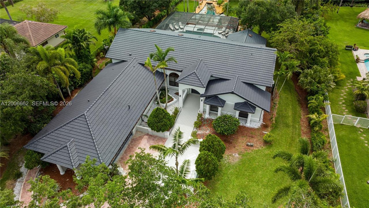 En Renta: $12,895 (7 camas, 5 baños, 3768 Pies cuadrados)