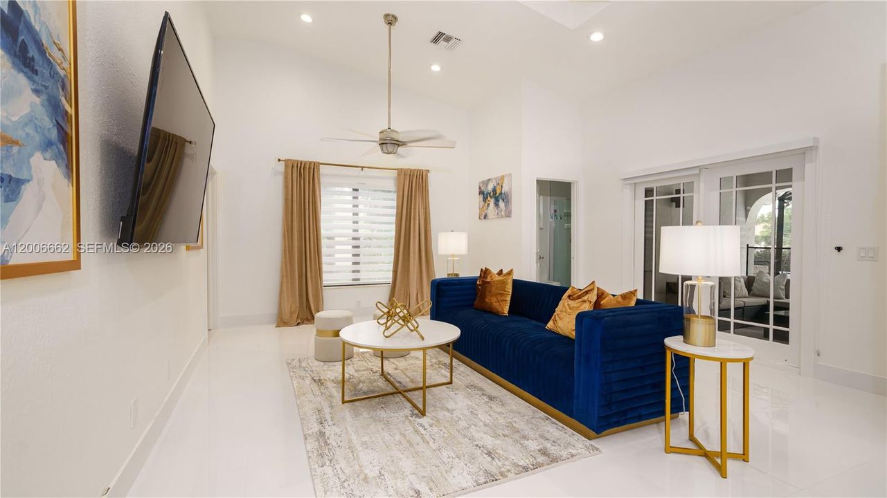 En Renta: $12,895 (7 camas, 5 baños, 3768 Pies cuadrados)