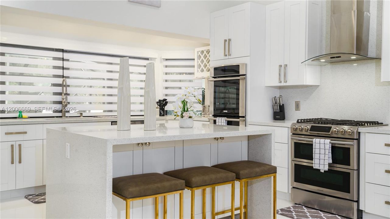 En Venta: $2,085,000 (7 camas, 5 baños, 3442 Pies cuadrados)