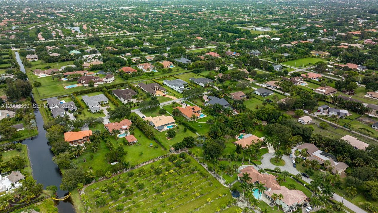 En Venta: $2,085,000 (7 camas, 5 baños, 3442 Pies cuadrados)