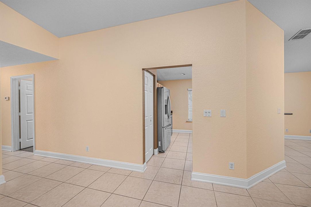 11-web-or-mls-2037 Providence Pl - 11