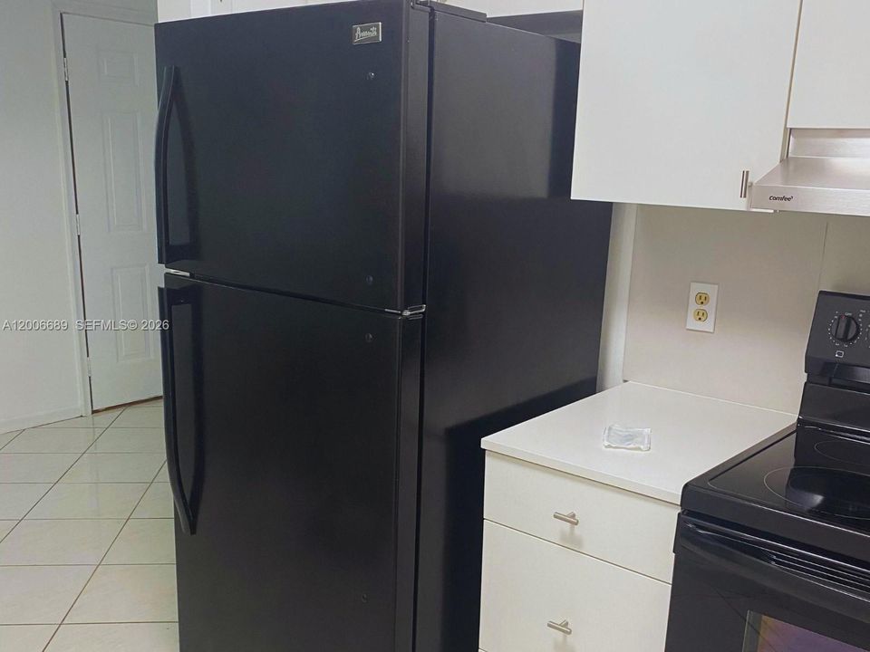 На продажу: $155,000 (2 спален, 1 ванн, 953 Квадратных фут)