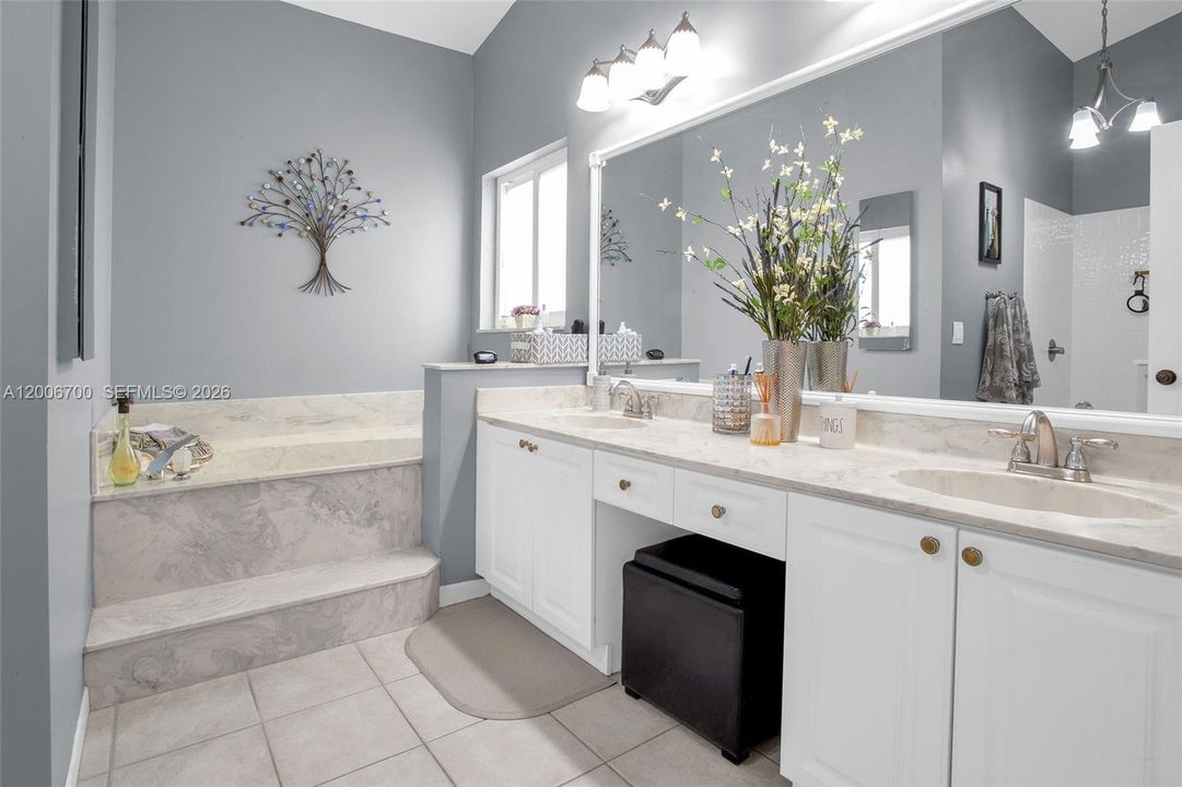 Active With Contract: $829,000 (3 beds, 2 baths, 2164 Square Feet)