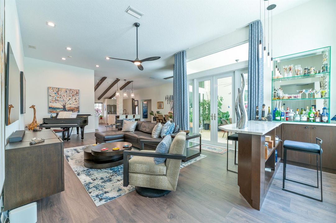 FAMILY ROOM WITH BAR