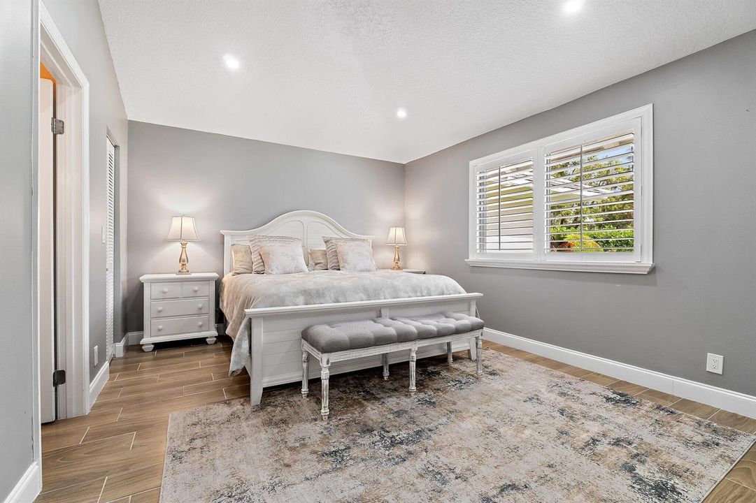 020-834ClubDr-PalmBeachGardens-SMALL