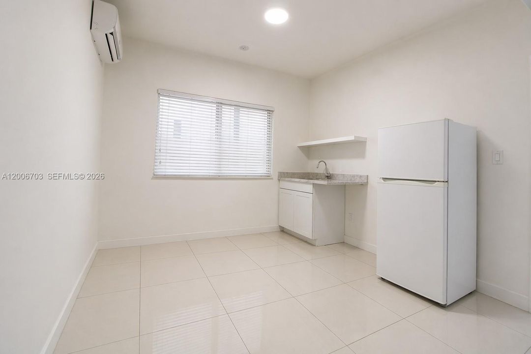 Bed/ 1st Floor