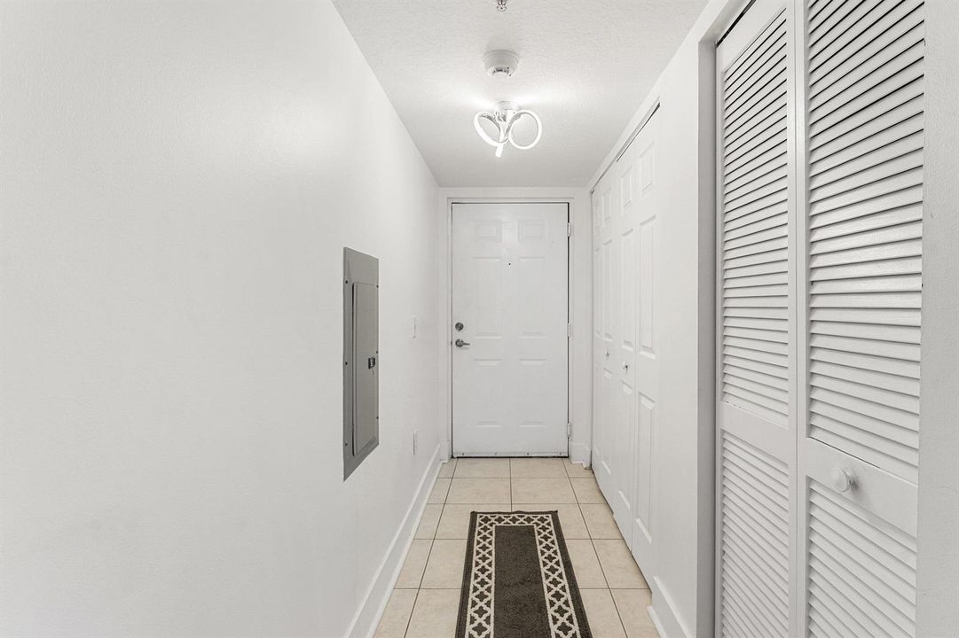002-4180SanMarinoBoulevard-107-WestPalmB