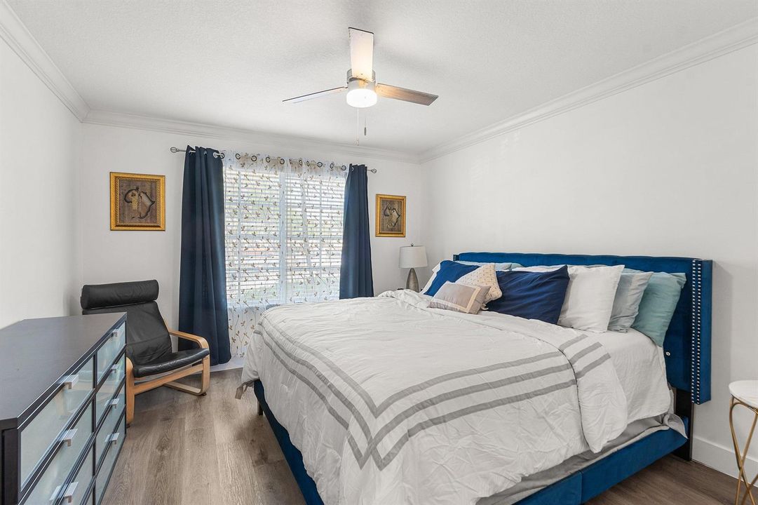 011-4180SanMarinoBoulevard-107-WestPalmB