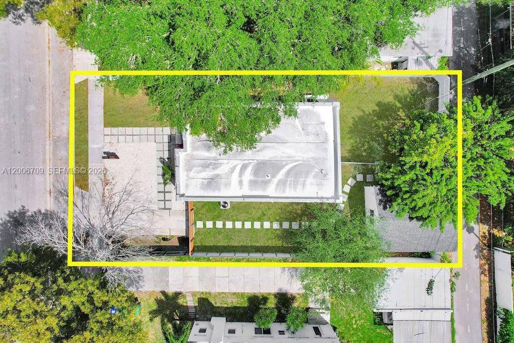 En Venta: $879,000 (3 camas, 2 baños, 1026 Pies cuadrados)