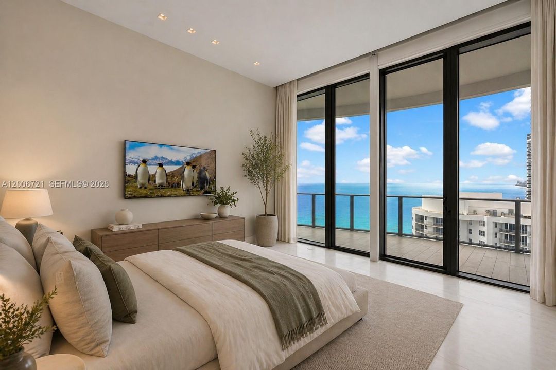 For Sale: $4,795,000 (3 beds, 5 baths, 3340 Square Feet)