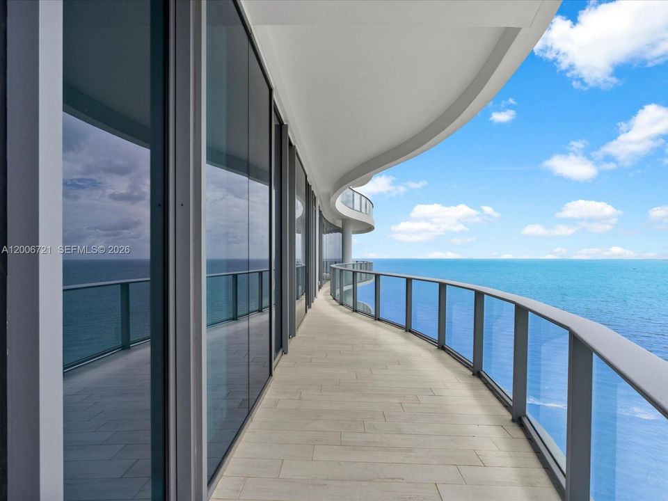 For Sale: $4,795,000 (3 beds, 5 baths, 3340 Square Feet)
