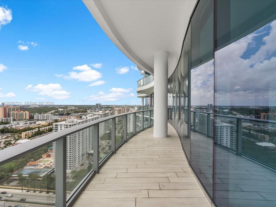 For Sale: $4,795,000 (3 beds, 5 baths, 3340 Square Feet)