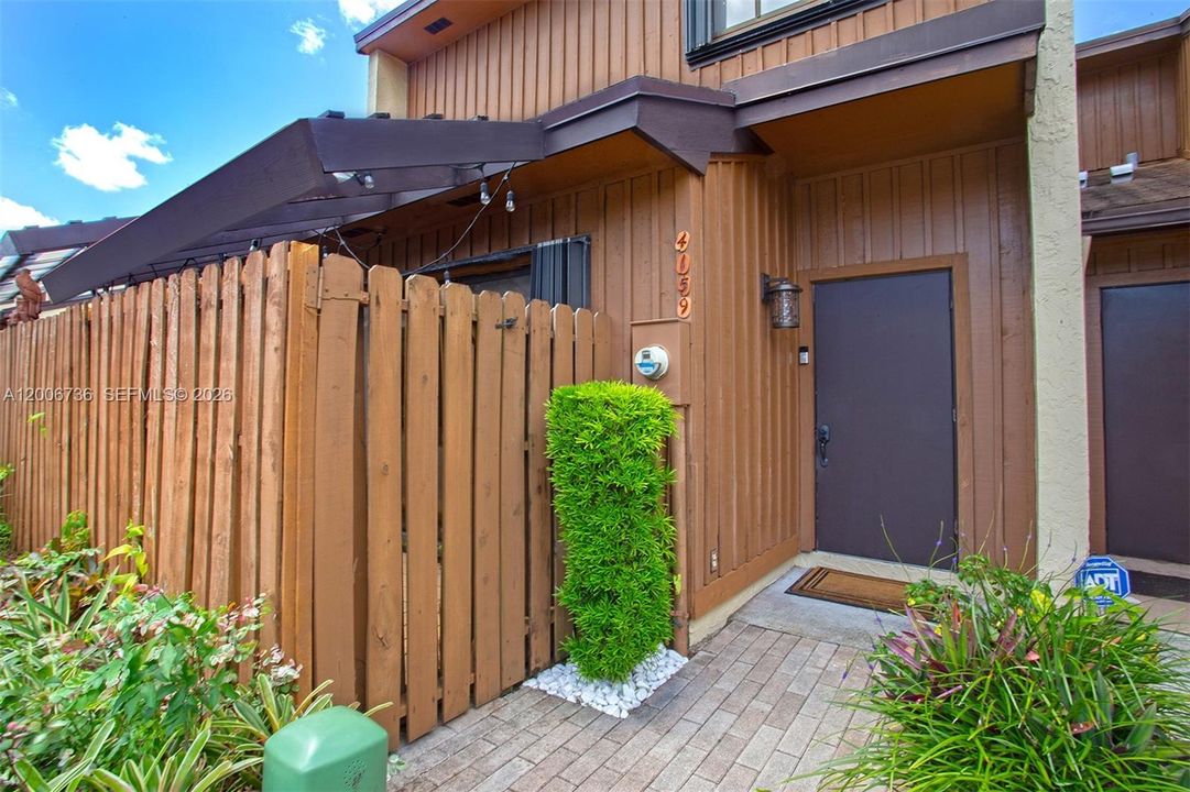 На продажу: $450,000 (3 спален, 2 ванн, 1652 Квадратных фут)