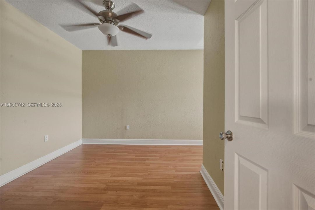For Sale: $446,999 (3 beds, 2 baths, 1258 Square Feet)