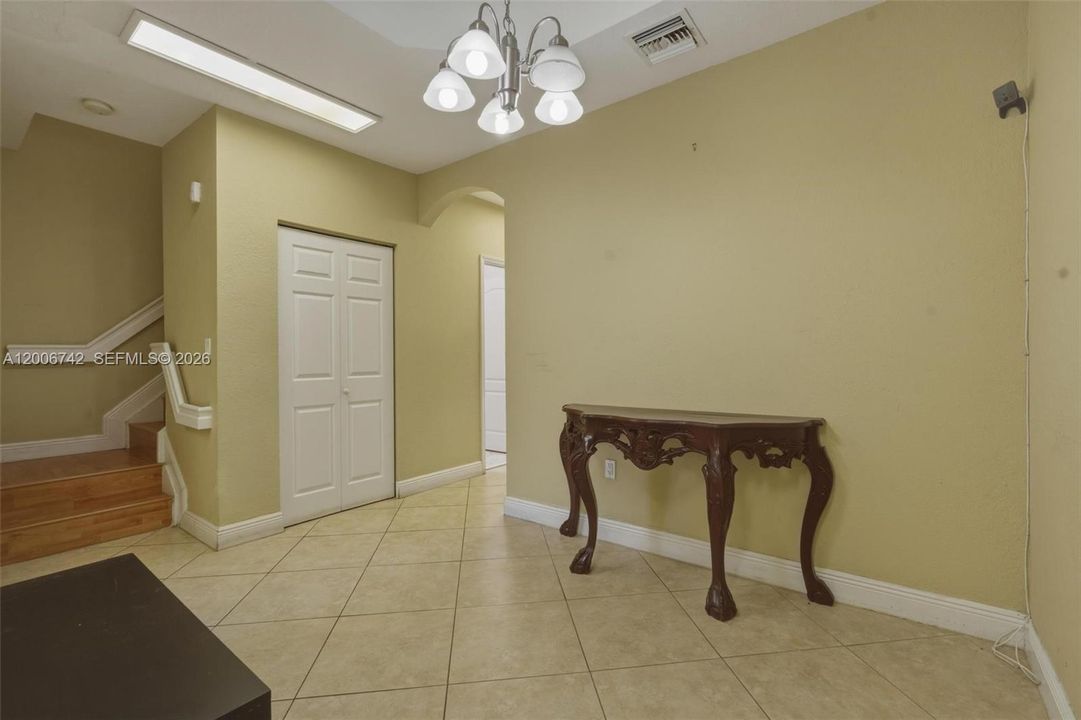 For Sale: $446,999 (3 beds, 2 baths, 1258 Square Feet)