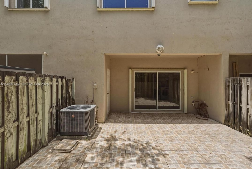 For Sale: $446,999 (3 beds, 2 baths, 1258 Square Feet)