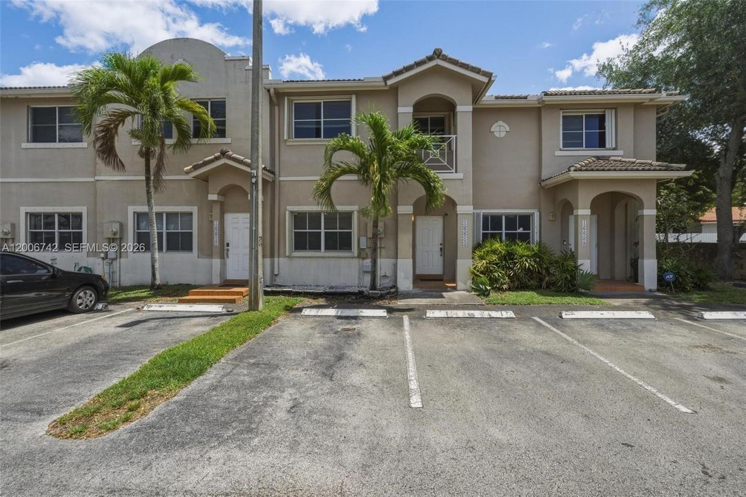For Sale: $446,999 (3 beds, 2 baths, 1258 Square Feet)