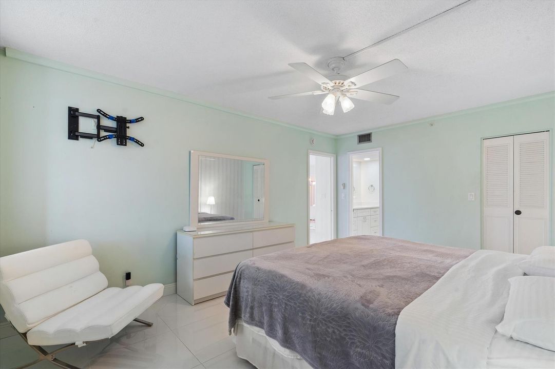 17-3300 S Ocean Blvd #617 Highland Beach
