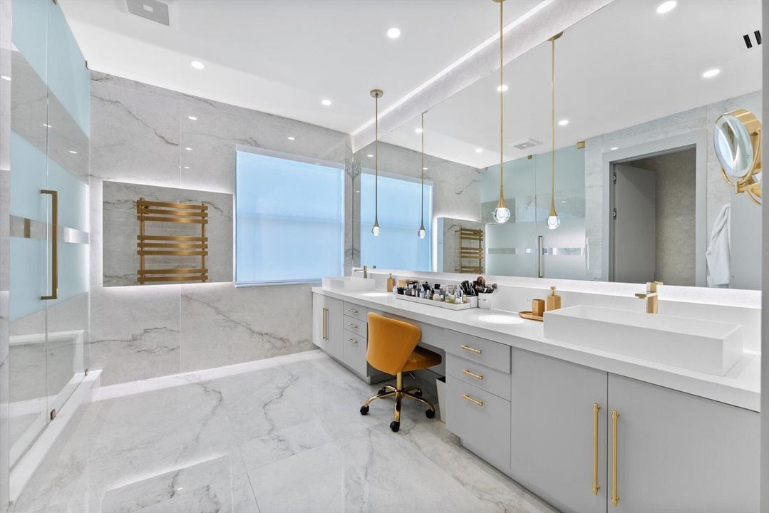 PRIMARY BATH