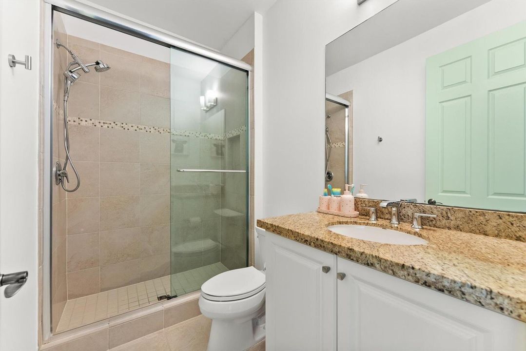 BATHROOM 2