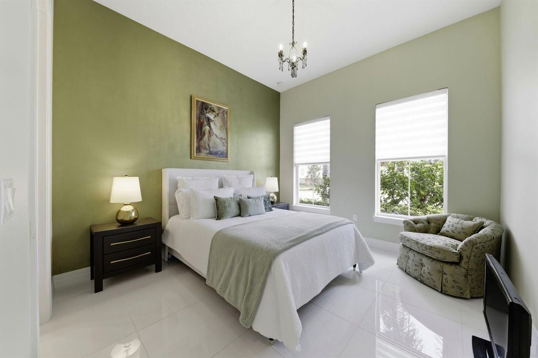 26-025_F8_10332 Northbrook Cir