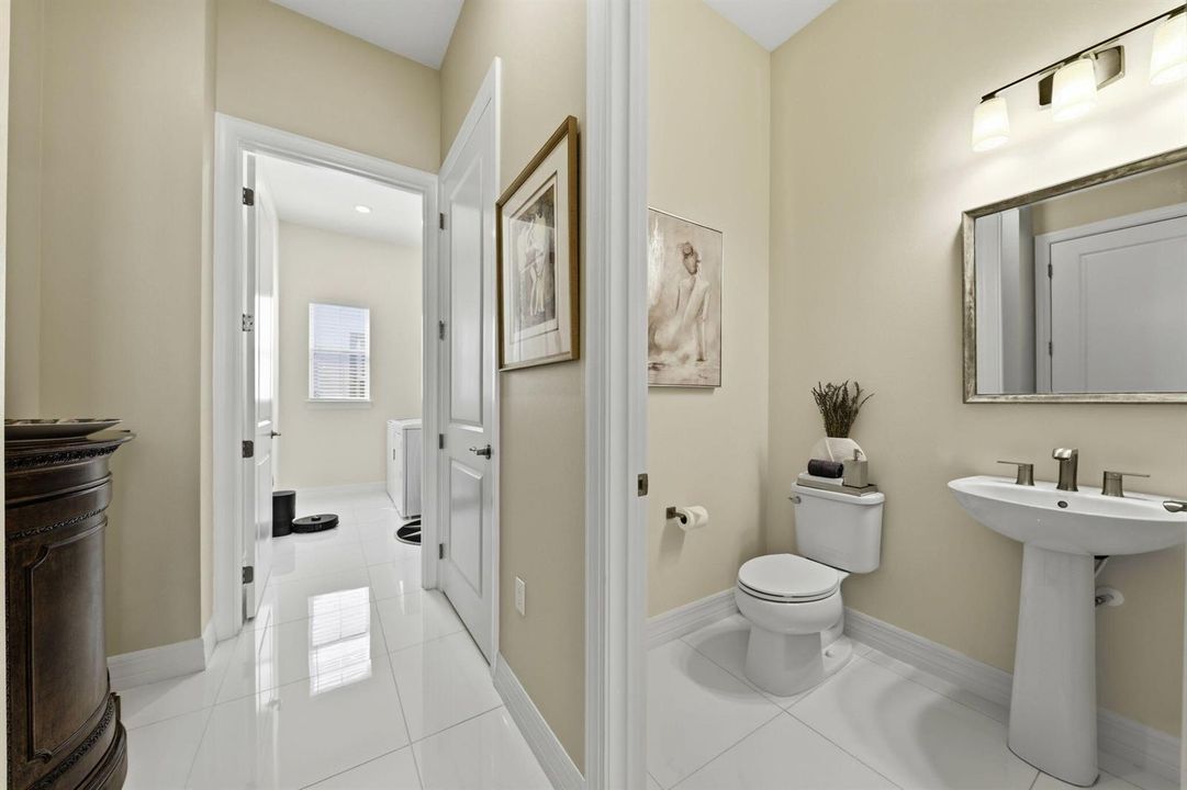 34-033_F8_10332 Northbrook Cir