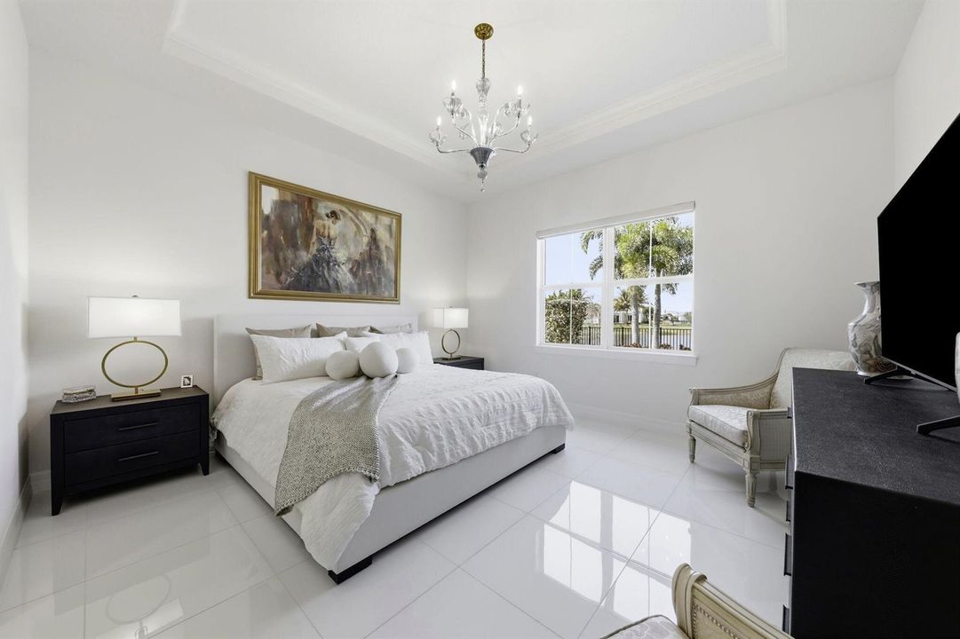 31-030_F8_10332 Northbrook Cir