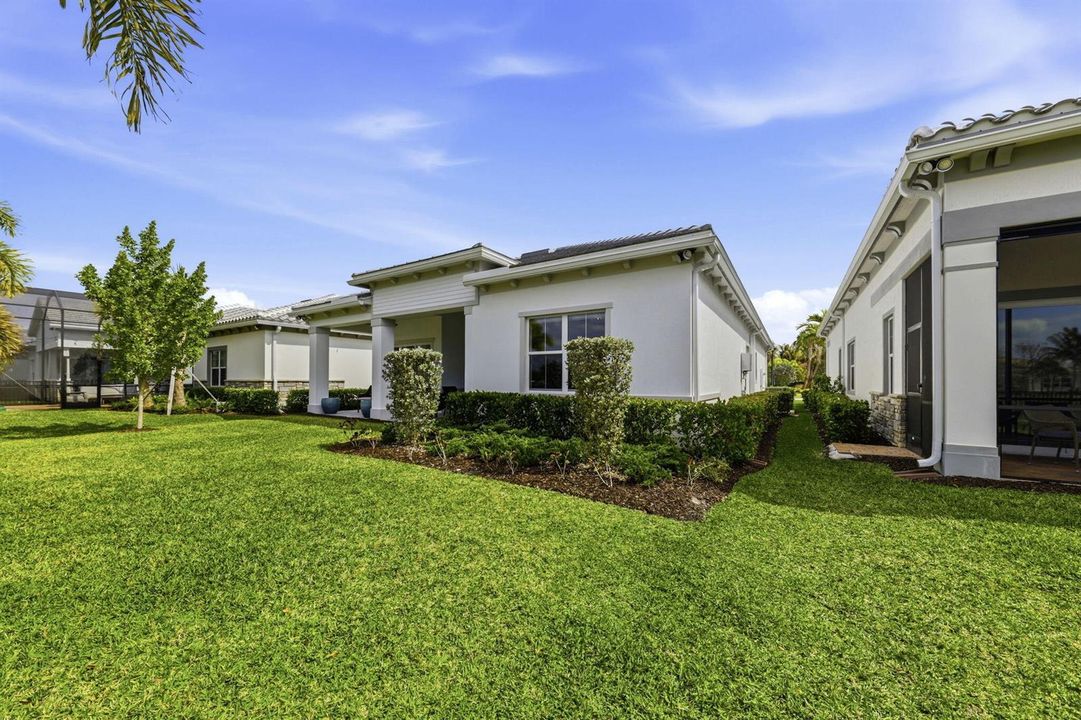 50-049_F8_10332 Northbrook Cir